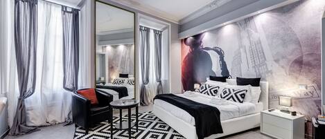 Deluxe Double Room, 1 Queen Bed | Premium bedding, down comforters, in-room safe, desk