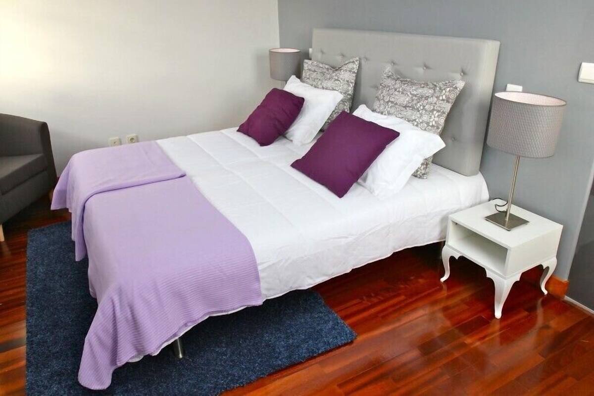 Apartment, 1 Bedroom | In-room safe, WiFi (free), bed sheets