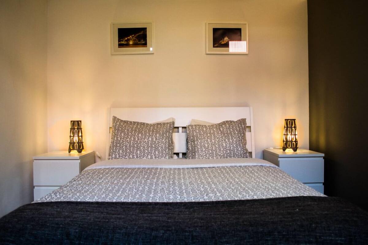 Studio Apartment | In-room safe, WiFi (free), bed sheets