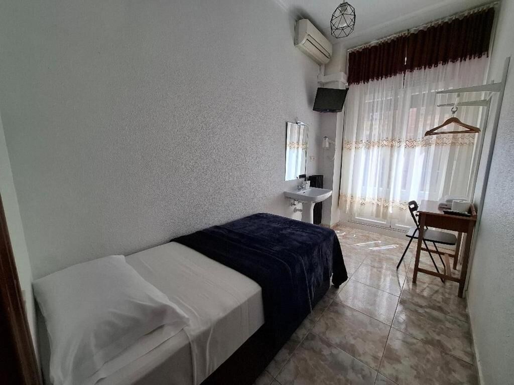 Photo - Hostal Palacios Fuencarral