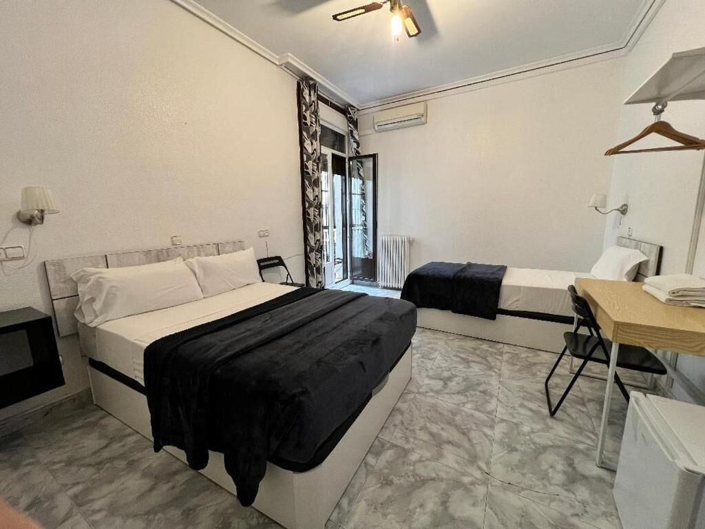 Photo - Hostal Palacios Fuencarral