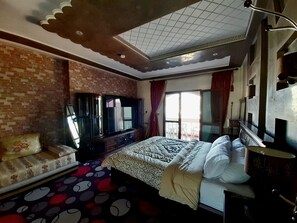 Family Apartment, 1 Bedroom, Non Smoking, Hill View | Kemudahan bilik