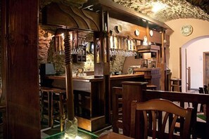 Bar (on property) - Hotel Tilia (Pezinok)