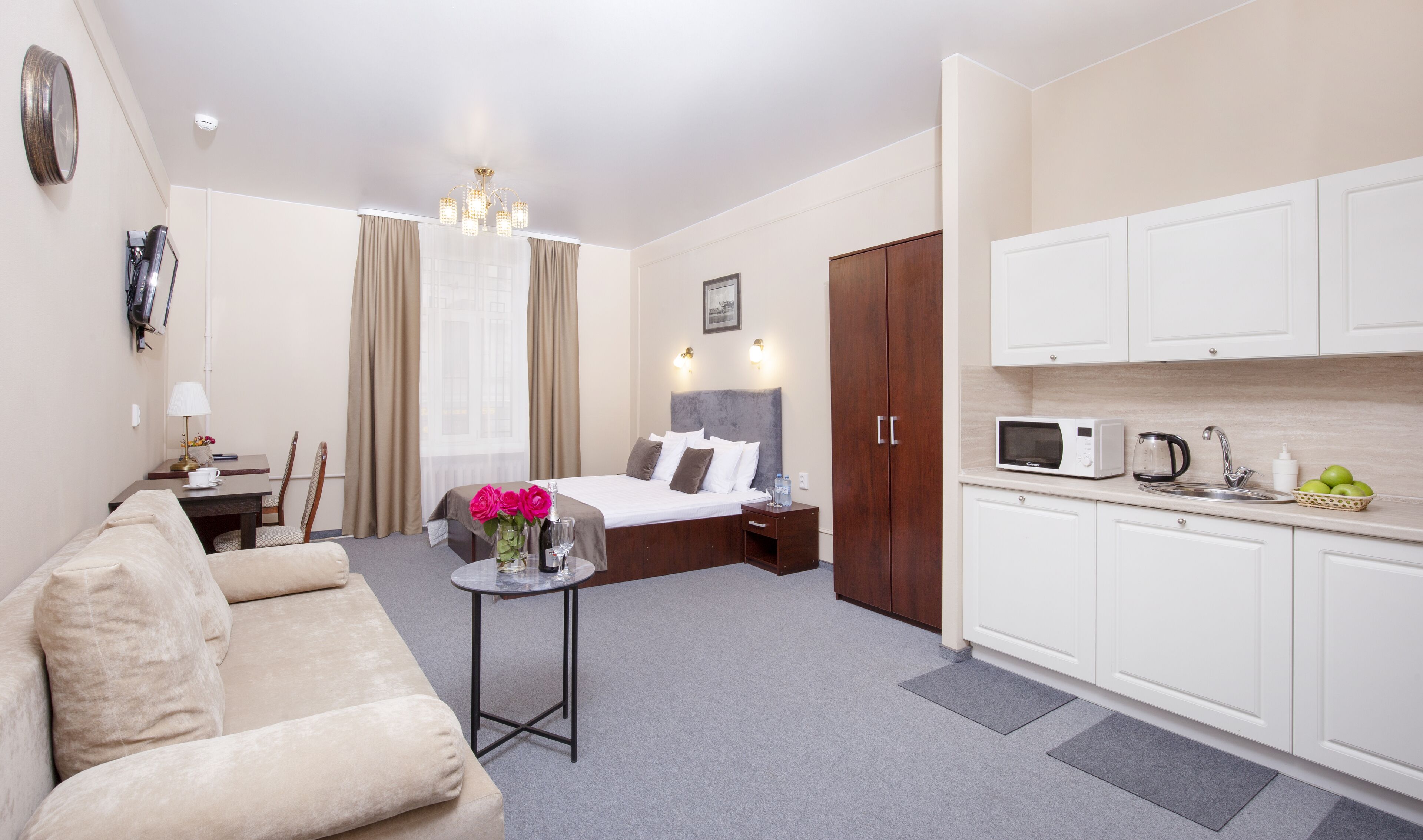 Studio Superior - 1 sovrum | Skrivbord, arbetsyta för laptop, strykjärn/strykbräda och extrasängar