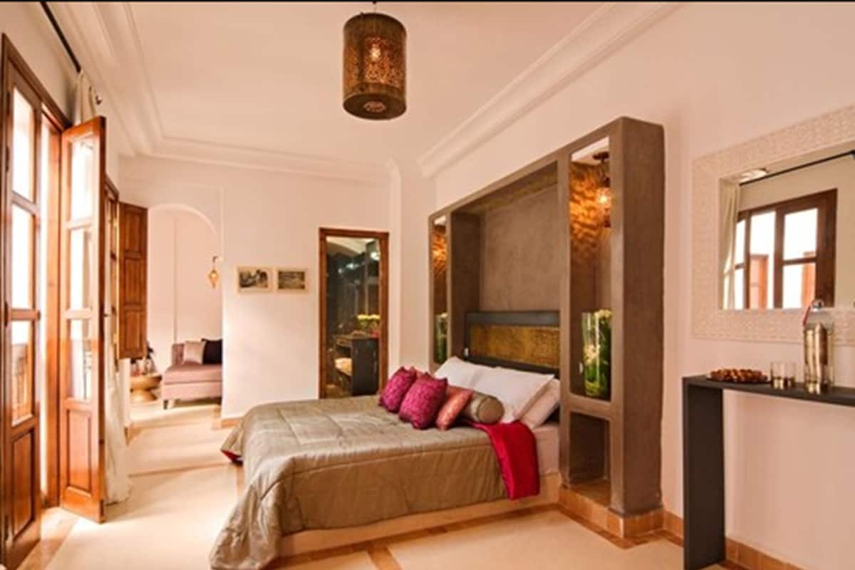 Deluxe Suite (Bougainvillea) | 1 bedroom, in-room safe, individually decorated, blackout drapes