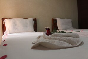 Superior Apartment, 2 Bedrooms | Blackout curtains, iron/ironing board, free WiFi, bed sheets - Rooms Palace (Marrakech)