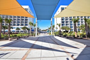 Exterior - Holiday Sands North On the Boardwalk (Myrtle Beach)