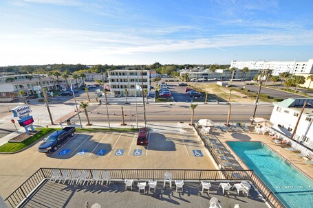 Holiday Sands North On the Boardwalk - Image 6