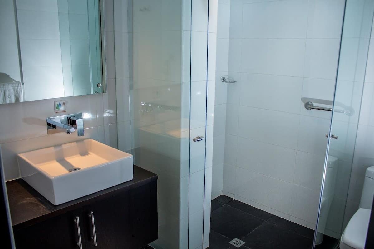 deluxe room | 1 bedroom, premium bedding, select comfort beds, minibar