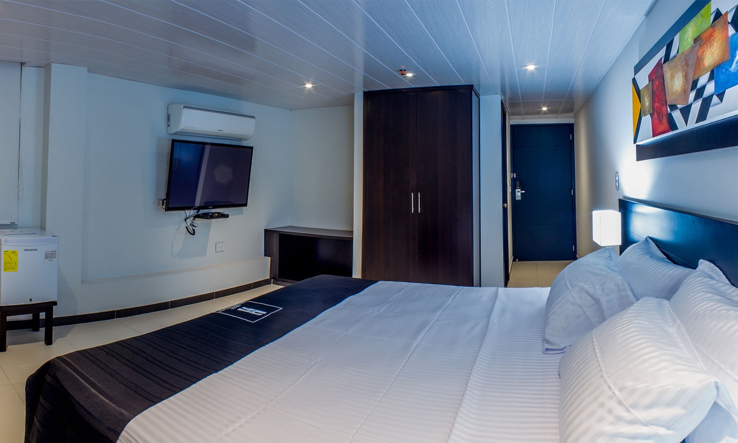 Elite Room (Deluxe Platino) | Premium bedding, Select Comfort beds, minibar, in-room safe