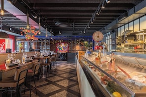 Lunch and dinner served - Leonardo Hotel Vinkeveen (Vinkeveen)