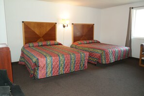 Room, 2 Queen Beds | Free WiFi, bed sheets - River Park Inn (Klamath Falls)