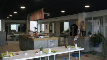 Daily buffet breakfast (EUR 6.60 per person)