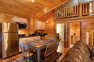 Deluxe Loft Cabin with Private Outdoor Patio | In-room dining