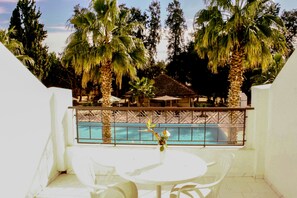 Executive Triple Room | Terrace/patio - Hotel Continental (Kairouan)