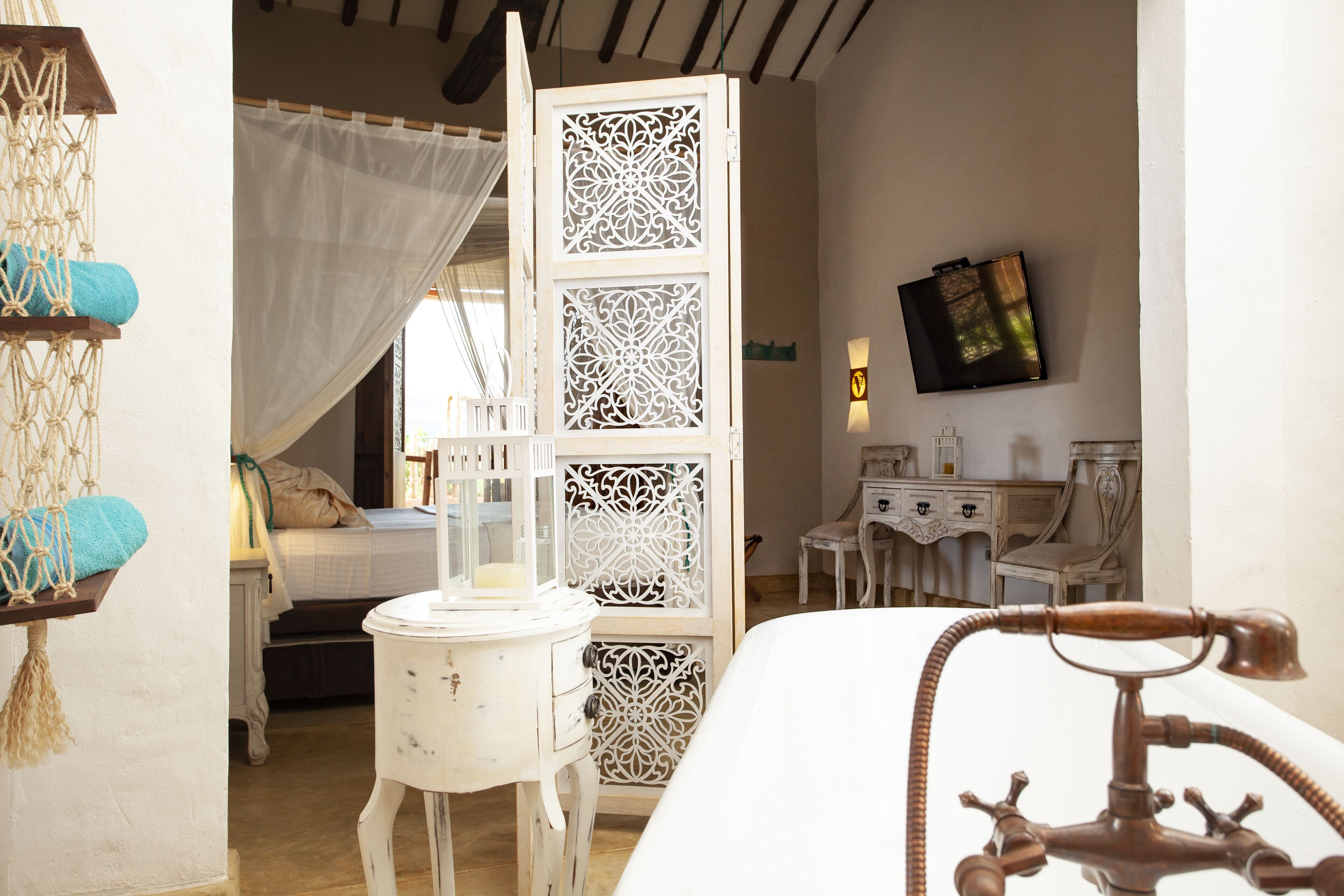 deluxe suite, 1 bedroom, accessible, mountain view | premium bedding, free wifi, wheelchair access