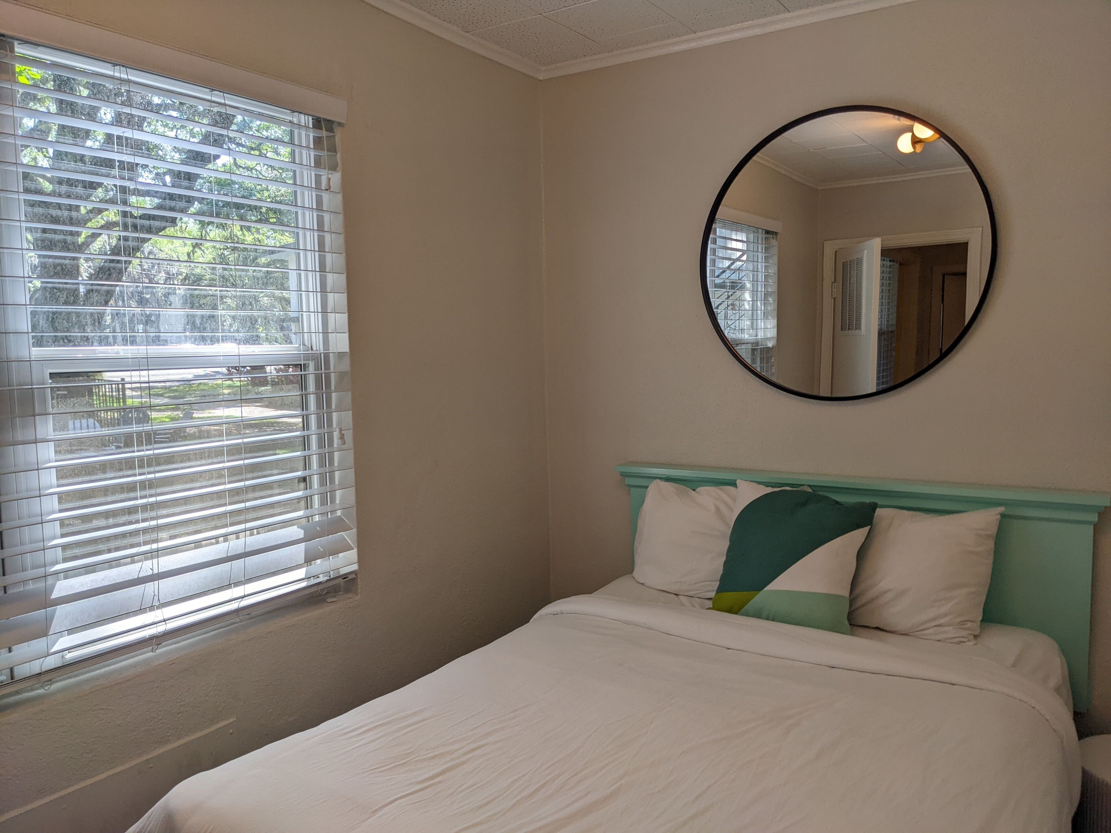 suite, 1 bedroom, kitchen | in-room safe, iron/ironing board, free wifi, bed sheets
