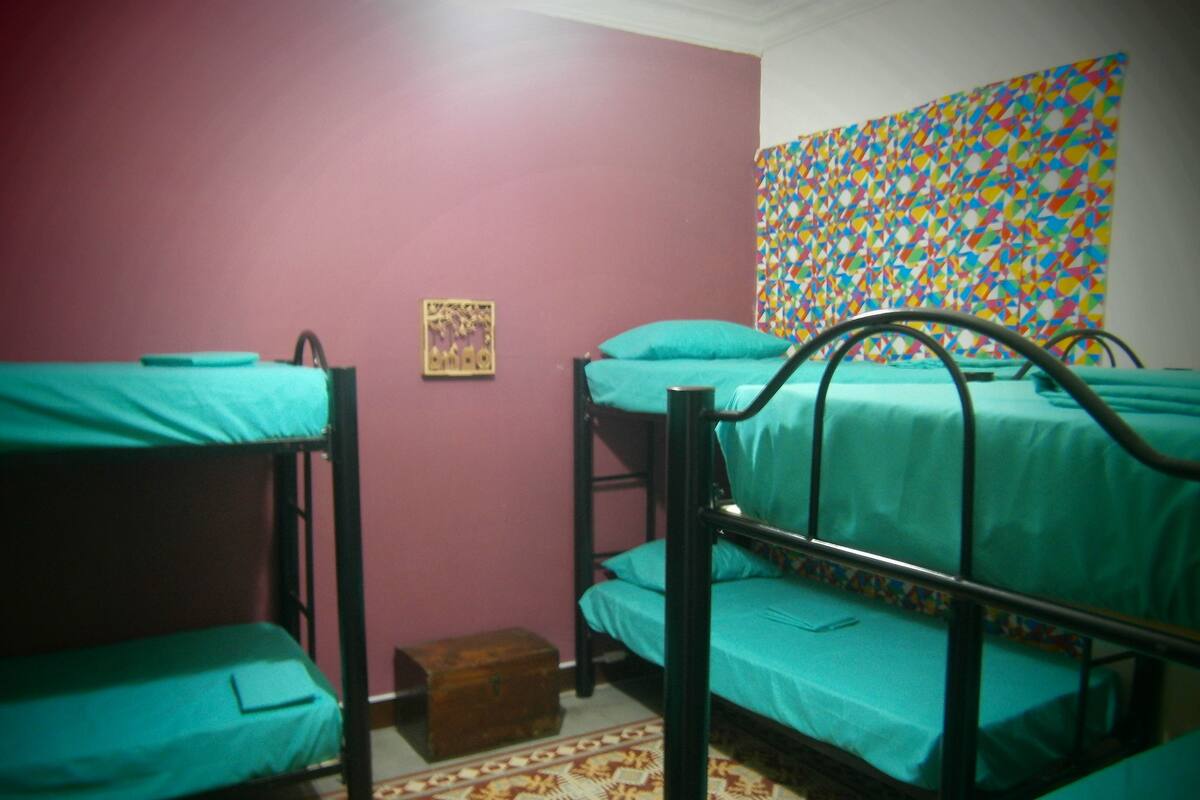 In-room safe, free WiFi