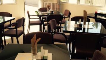 Desayuno continental incluido todos los días