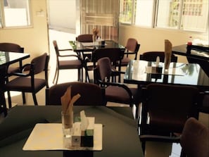 Free daily continental breakfast - Meida Hotel & Restaurant (Nuku'alofa)