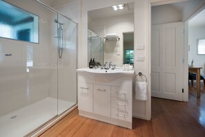 Maison, 1 chambre | Salle de bain