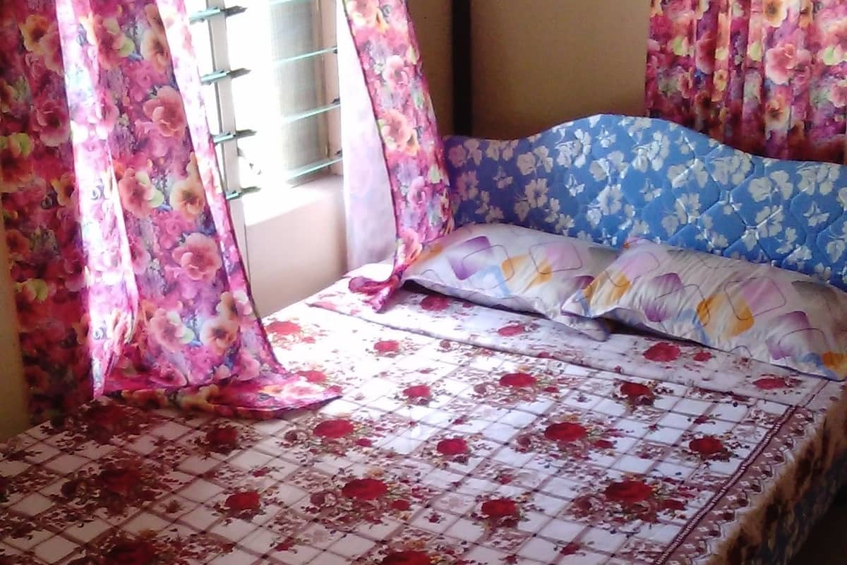 Basic Double Room | Bed sheets