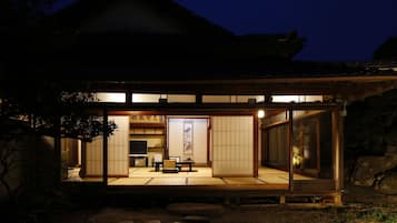 Japanese Style Deluxe Room with Garden, Non Smoking | Terrace/patio