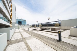 Terrace/patio - Modern Three Bedroom Apartment (Auckland)