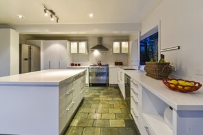 Luxury Birkenhead Villa by the Bay | Private kitchen | Fridge, microwave, oven, stovetop