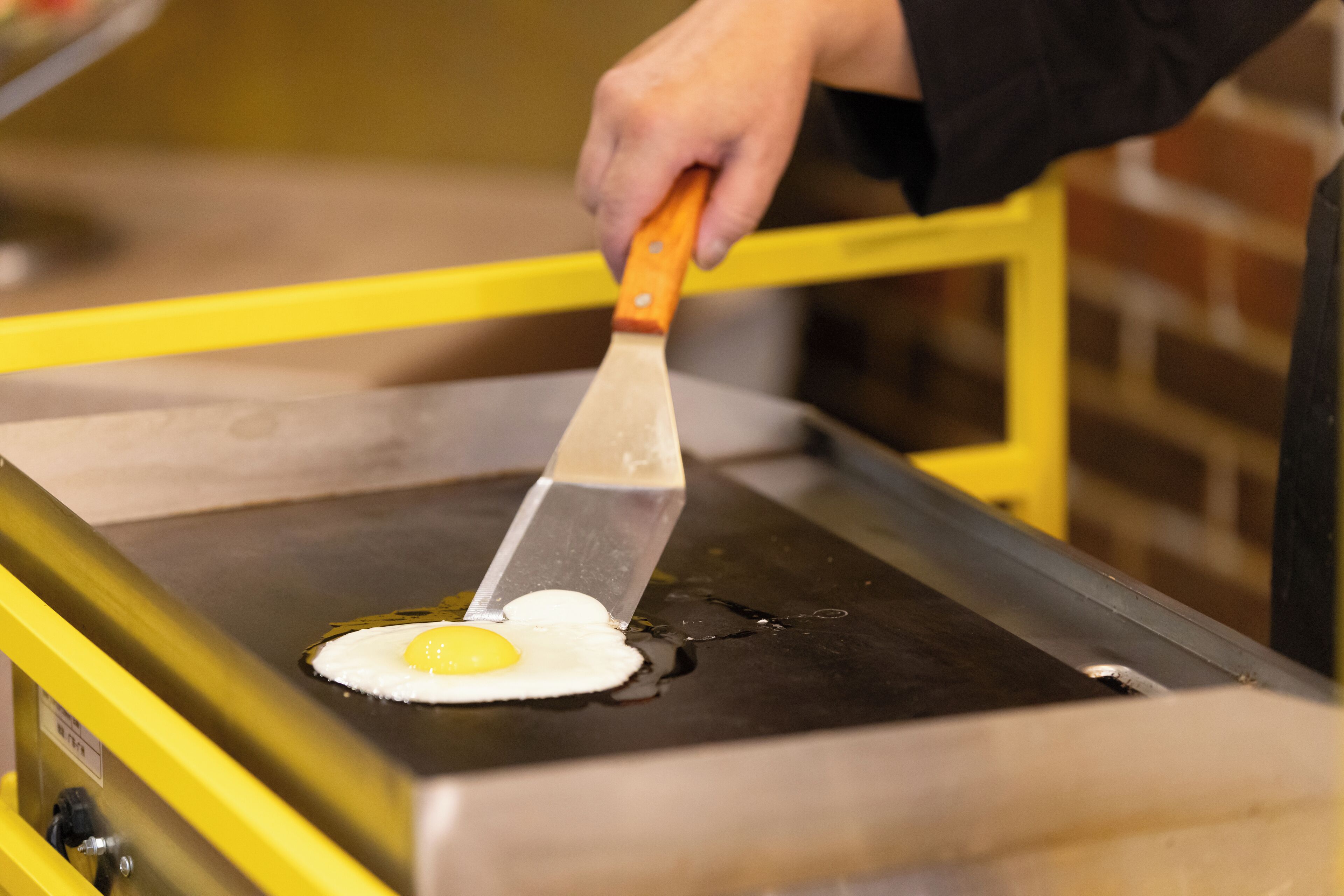 Petit déjeuner buffet servi tous les jours en supplément