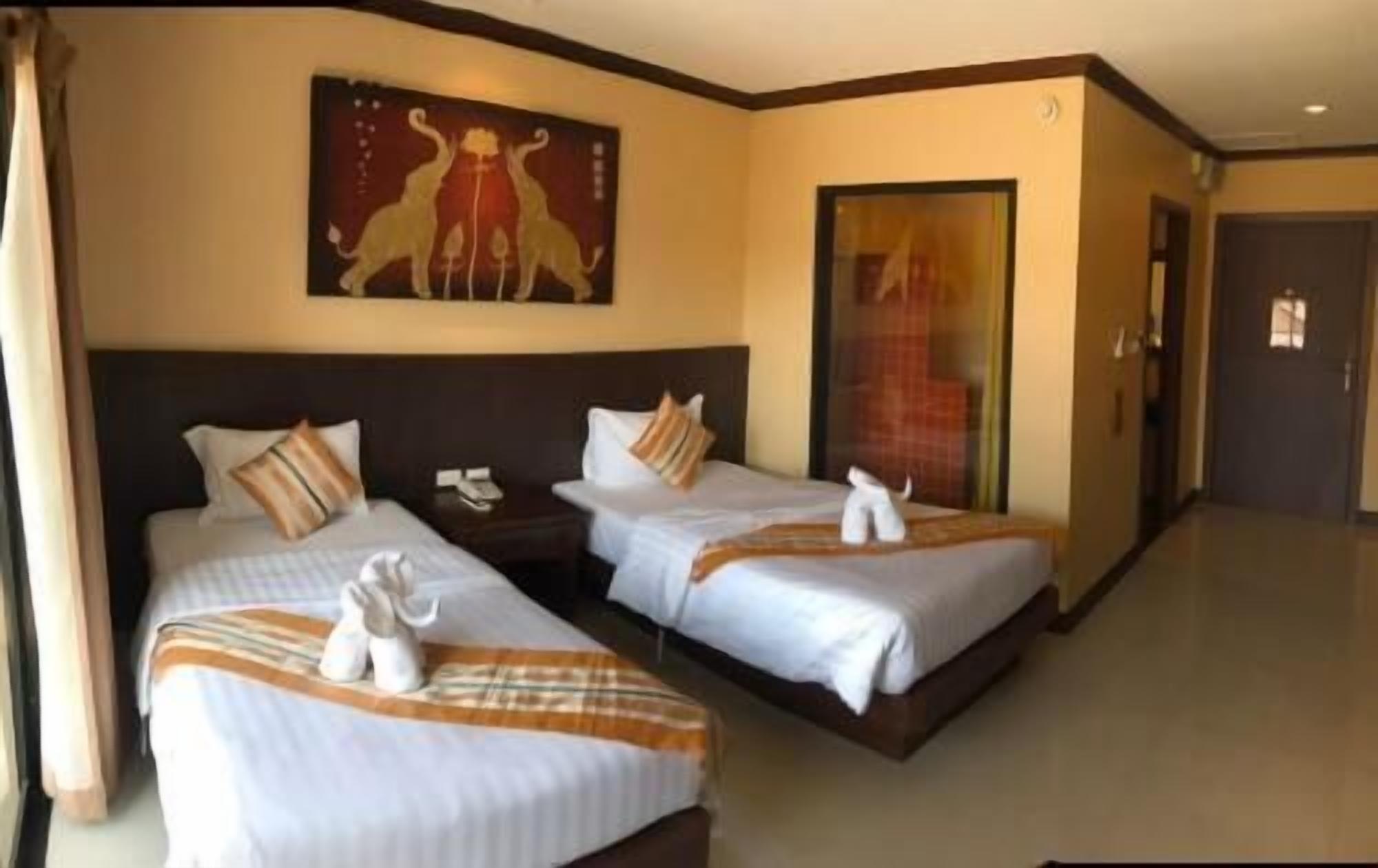 In-room safe, desk, blackout curtains, free WiFi