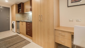 Private kitchenette - Hidden Gem Studio on Wakefield (Auckland)