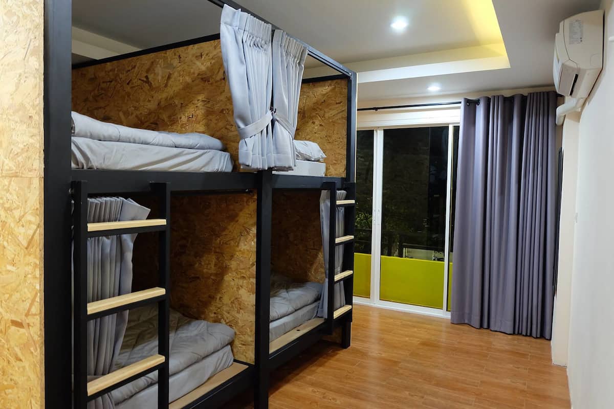 Fellow Group Room | Soundproofing, iron/ironing board, free WiFi