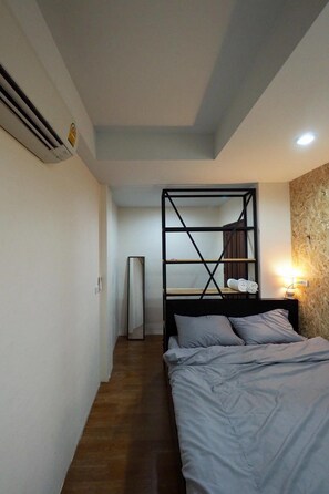 Private Room | Lydisolert, strykejern/-brett og wi-fi (inkludert)