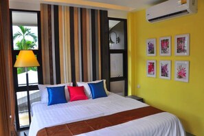 Deluxe King Room | Mörkläggningsgardiner och gratis wi-fi