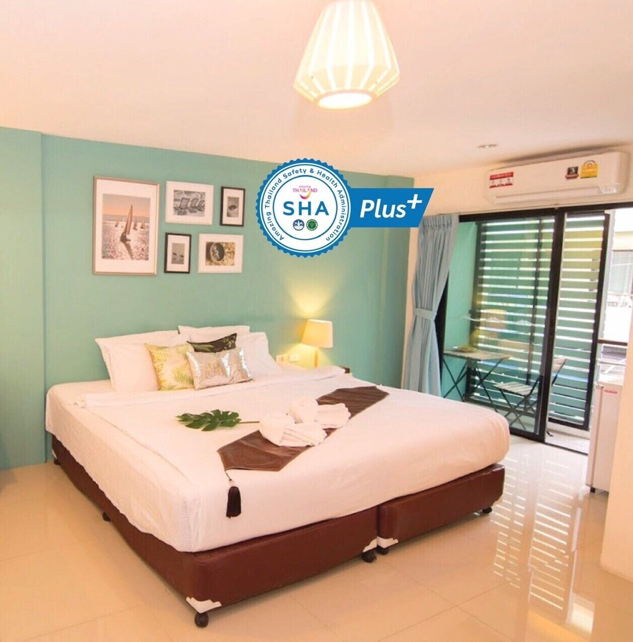 Double or Twin Room, 1 King Bed | In-room safe, free WiFi, bed sheets