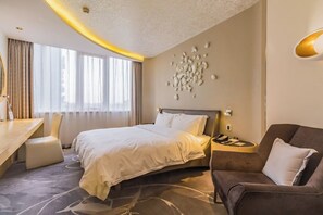 Cosmic Comfort Room  | Minibar, in-room safe, desk, blackout drapes - BeiJing Qianyuan Hotel (Beijing)