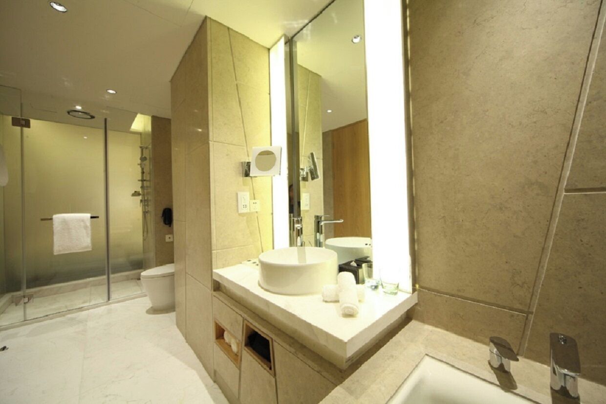 bamboo deluxe room  | bathroom | separate bathtub and shower, free toiletries, hair dryer, bathrobes