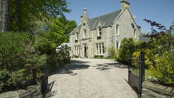 Entrada de la propiedad