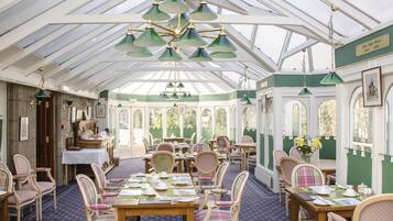 Desayuno completo incluido