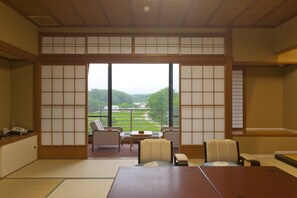 ห้องทราดิชันนัล (Japanese Style, Kissyoutei) | มินิบาร์, ตู้นิรภัยในห้องพัก