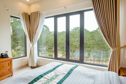 Thuy Hoang Nguyen Hotel Resort & Spa