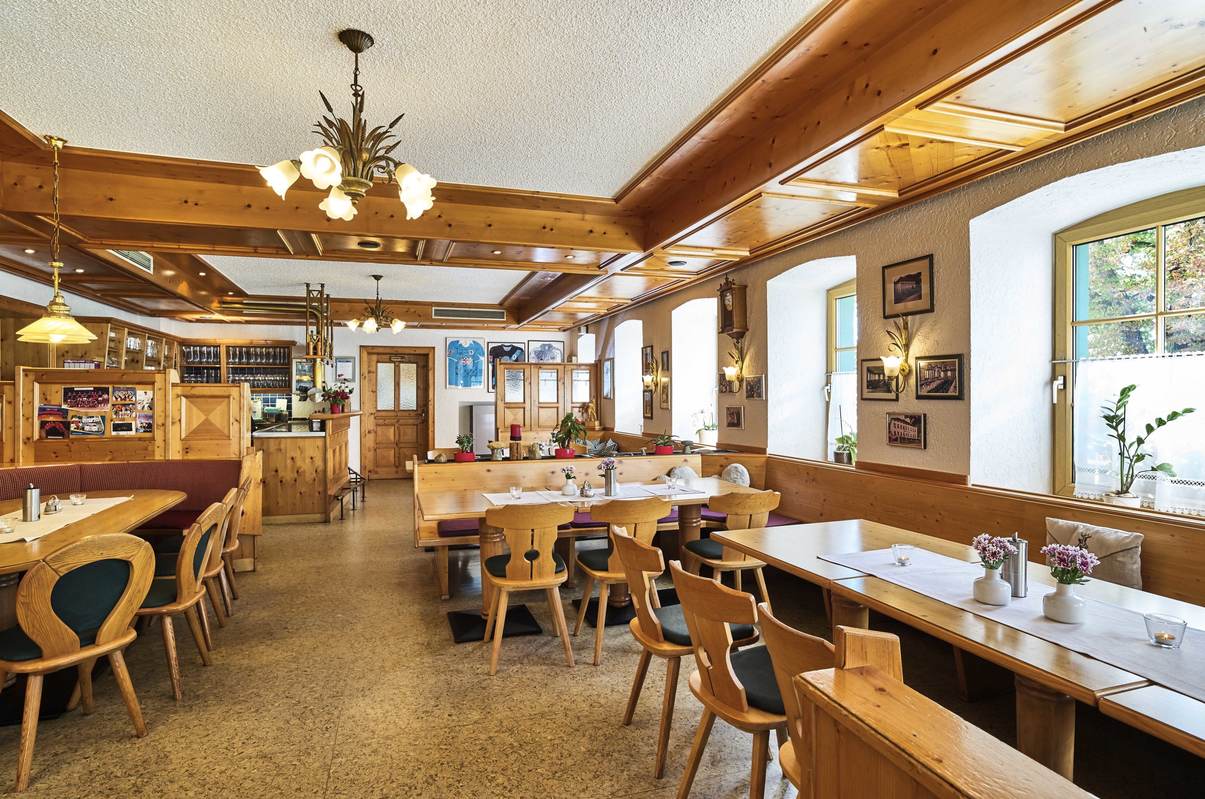 lunch and dinner served, regional cuisine