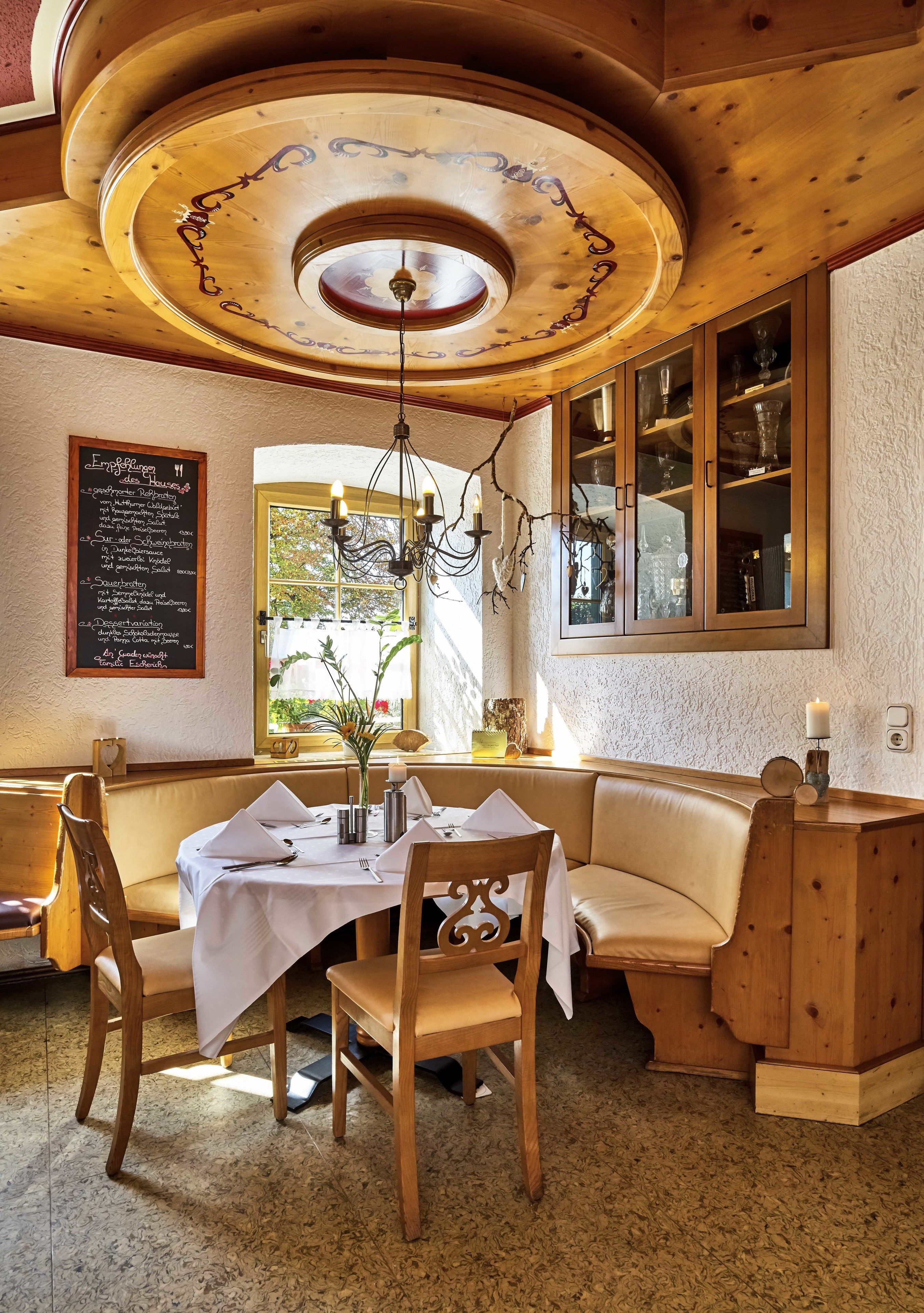 lunch and dinner served, regional cuisine