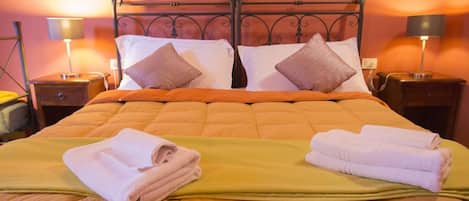 Chambre Triple | Wi-Fi gratuit, draps fournis