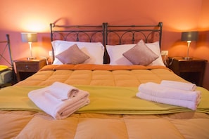 Chambre Triple | Wi-Fi gratuit, draps fournis