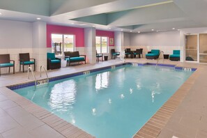 Indoor pool, open 8:00 AM to 10:00 PM, pool umbrellas - Hampton Inn Emporia (Emporia)