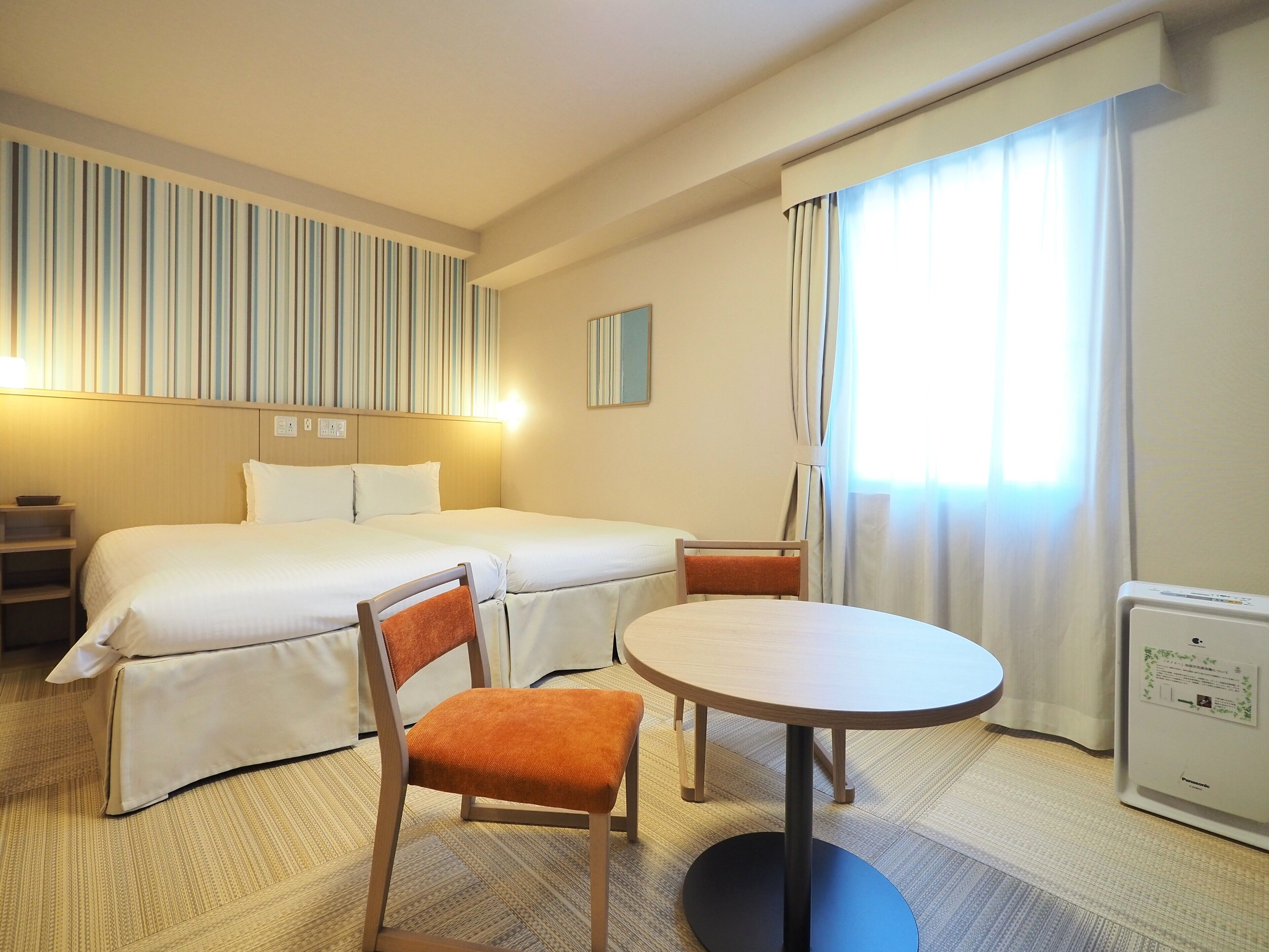 Down duvets, in-room safe, free WiFi, bed sheets