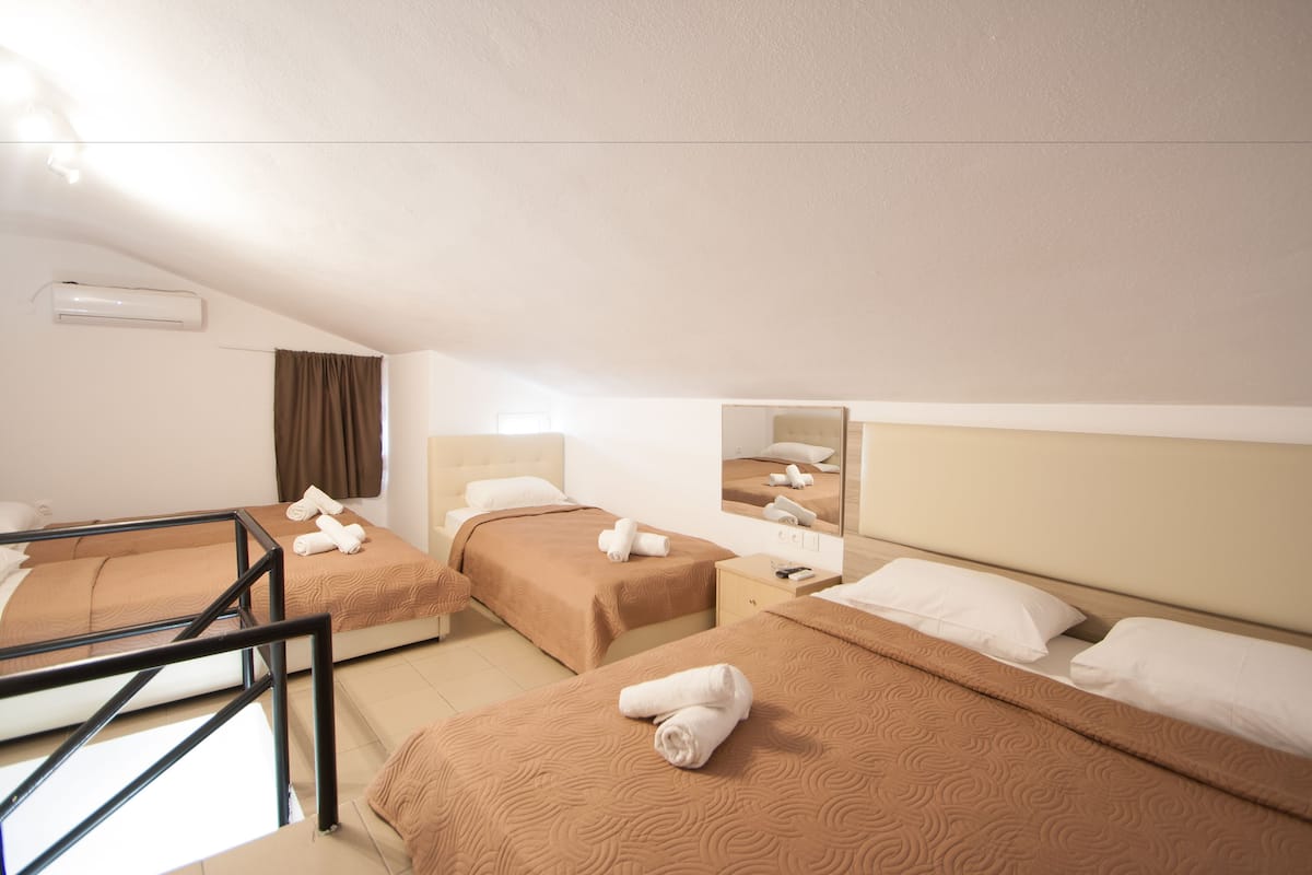 Soundproofing, iron/ironing board, free WiFi, bed sheets