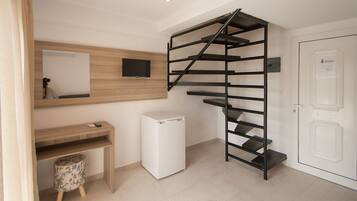 Soundproofing, iron/ironing board, free WiFi, bed sheets